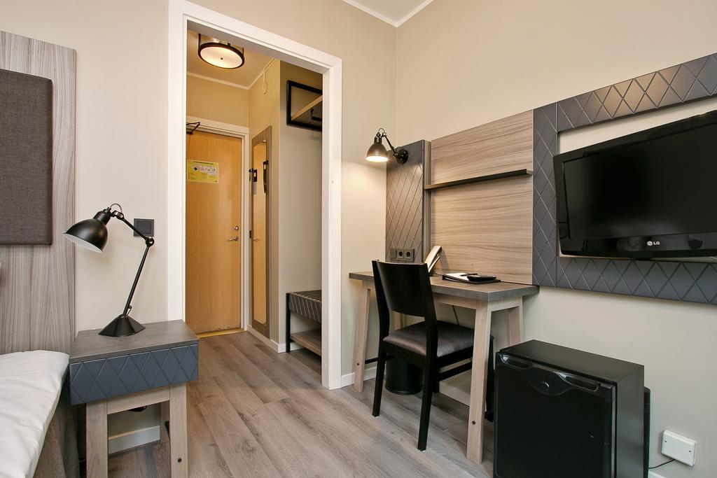 First Hotel Brommaplan Stockholm Ngoại thất bức ảnh