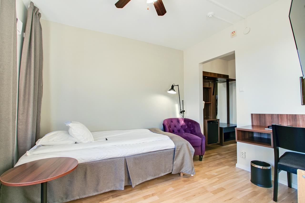 First Hotel Brommaplan Stockholm Ngoại thất bức ảnh