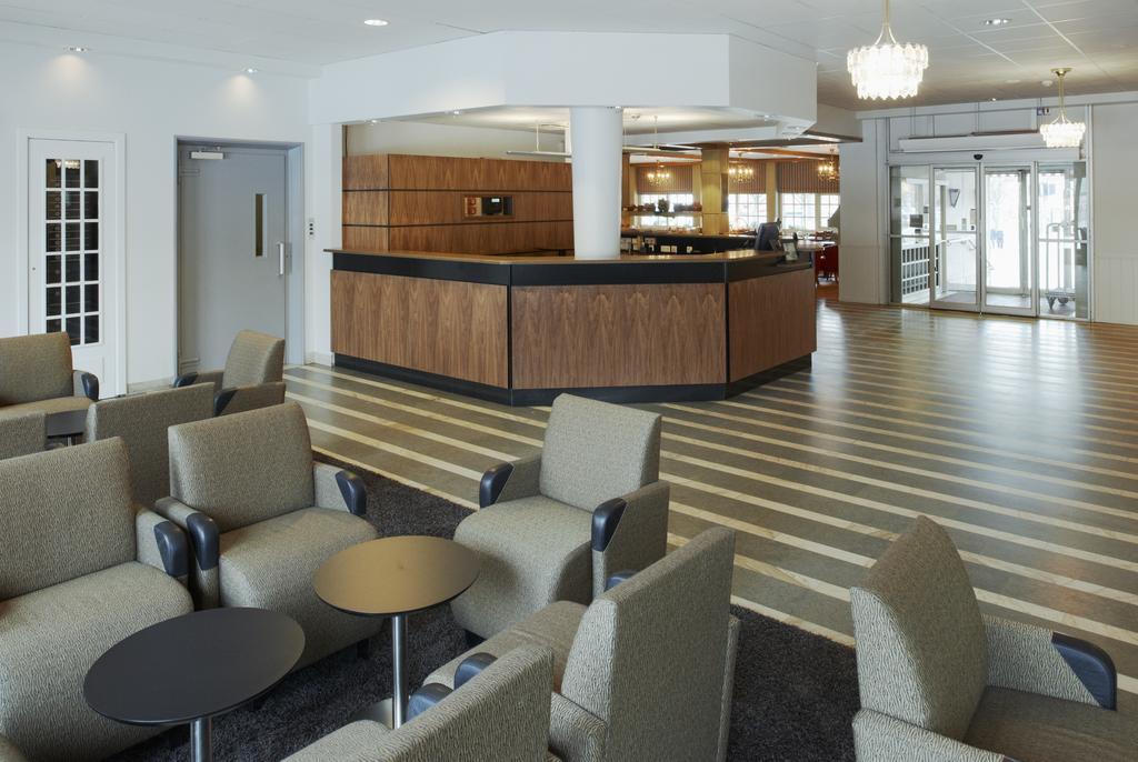 First Hotel Brommaplan Stockholm Ngoại thất bức ảnh